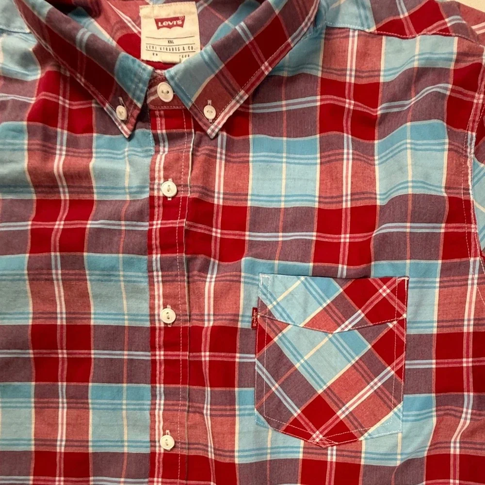 Levis Mens XXL Red Blue Plaid Short Sleeve Button Down Shirt‎ RN 117508